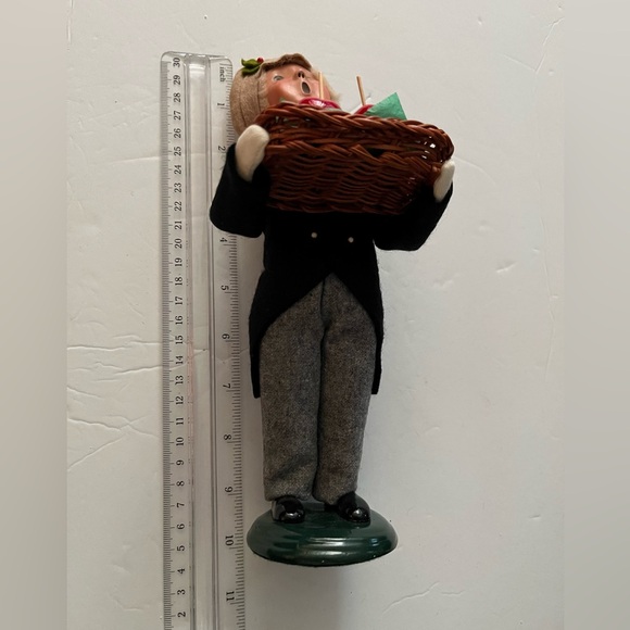 Byer’s Choice Ltd. Vintage boy holding apple crate - Picture 6 of 6